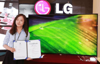 LG Kavisli OLED TV‘ye Yeşil Sertifika Yağmuru